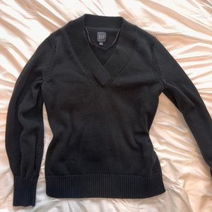 GAP black v neck knit sweater!